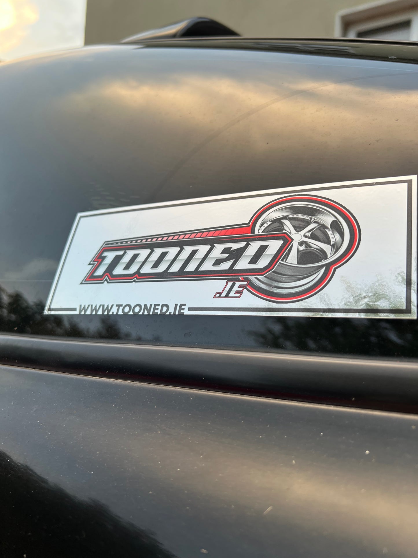 TOONED SLAP STICKER