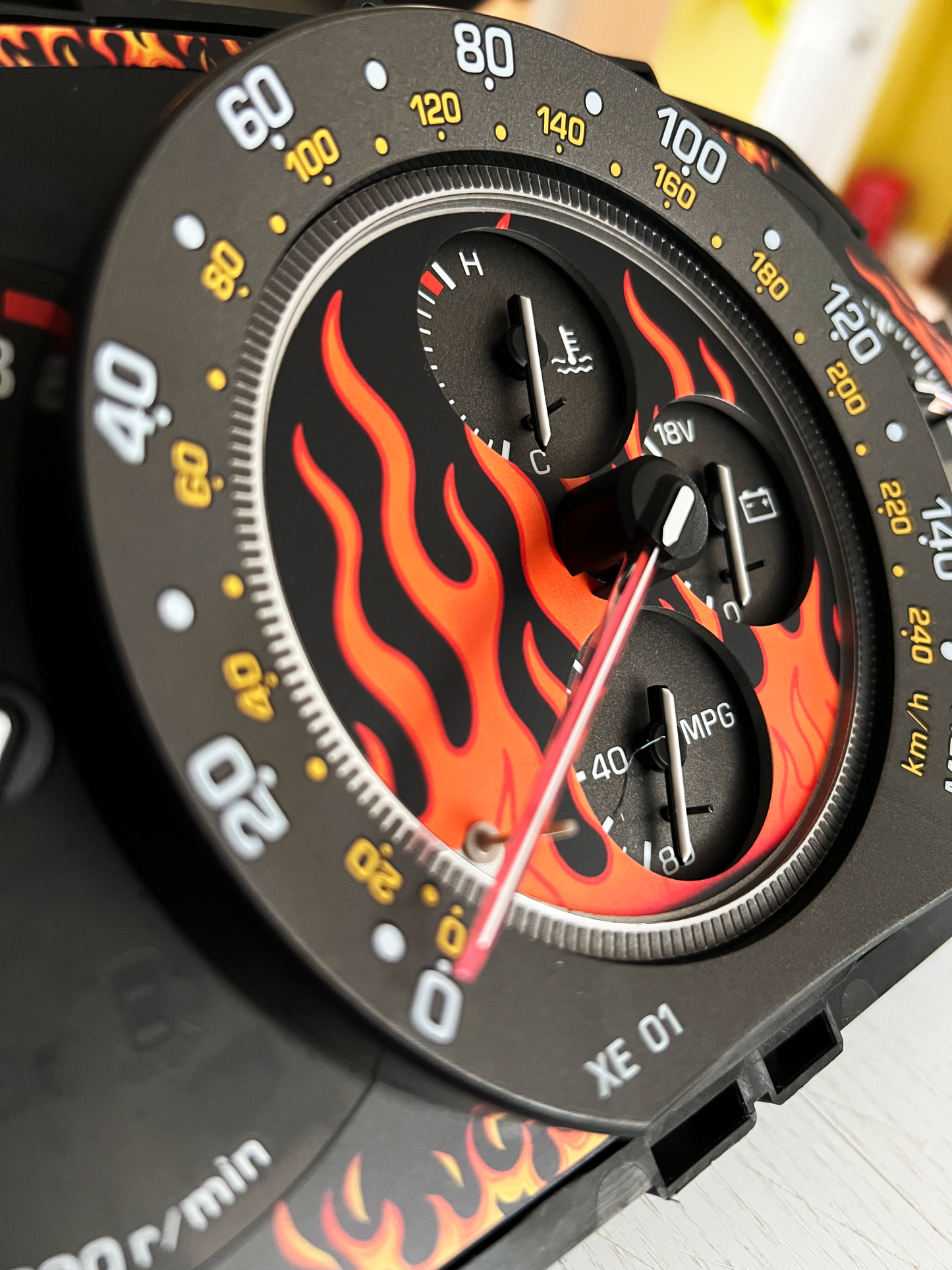 IS200/IS300/ALTEZZA |  Flames Livery Clock Sticker
